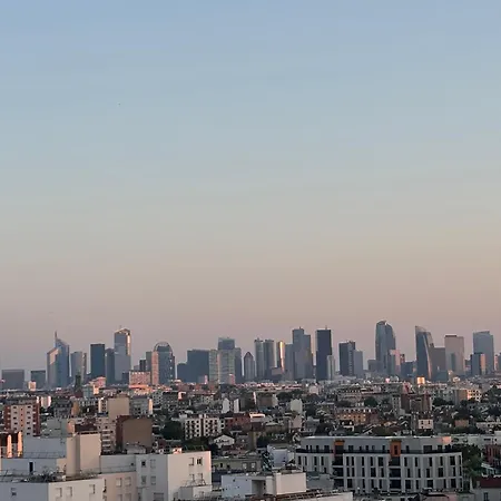 Enjoy Eiffel Sparkle From Your Balcony Asnières